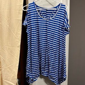 NWT Raisevern blue and white cut out shoulders size size XL